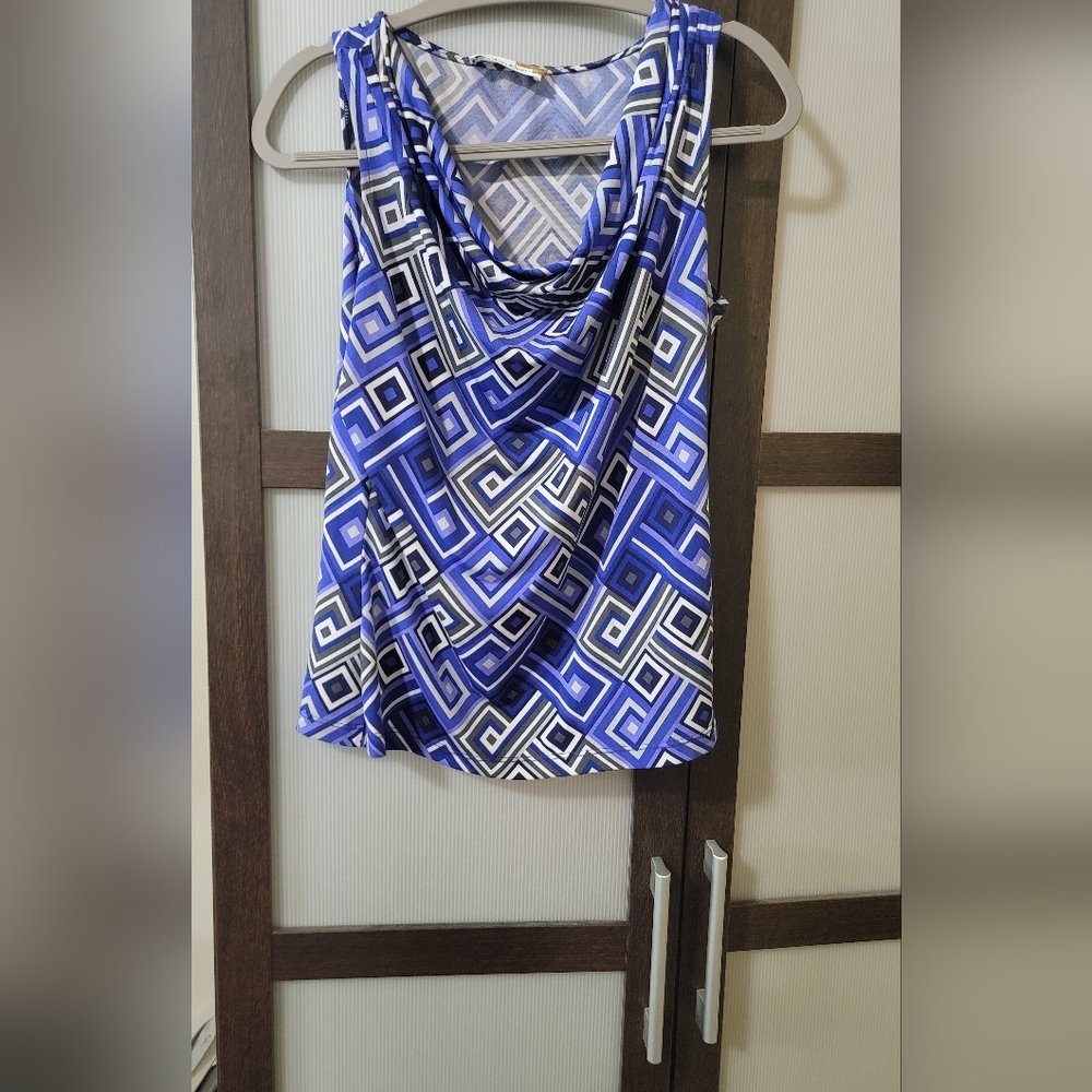 Geometric Blue and White Top, Calvin Klein Sise S